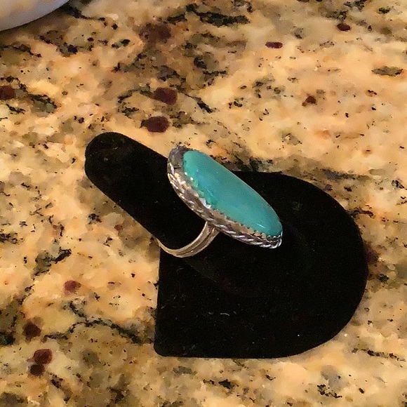 Gorgeous Turquoise Silver Ring 🦋🦋🦋 - Picture 4 of 11